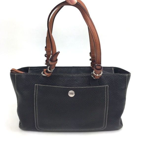 Coach Handbags - Coach Black Leather Shoulder Bag Purse